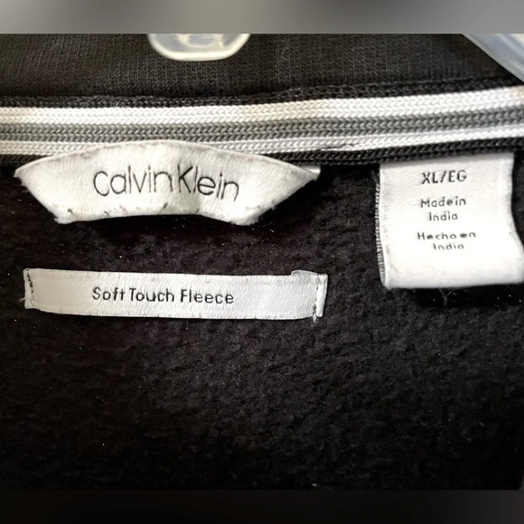 Calvin Klein XL men’s 1/4 zip black jersey. Soft touch lined fleece mock neck. - Picture 2 of 8